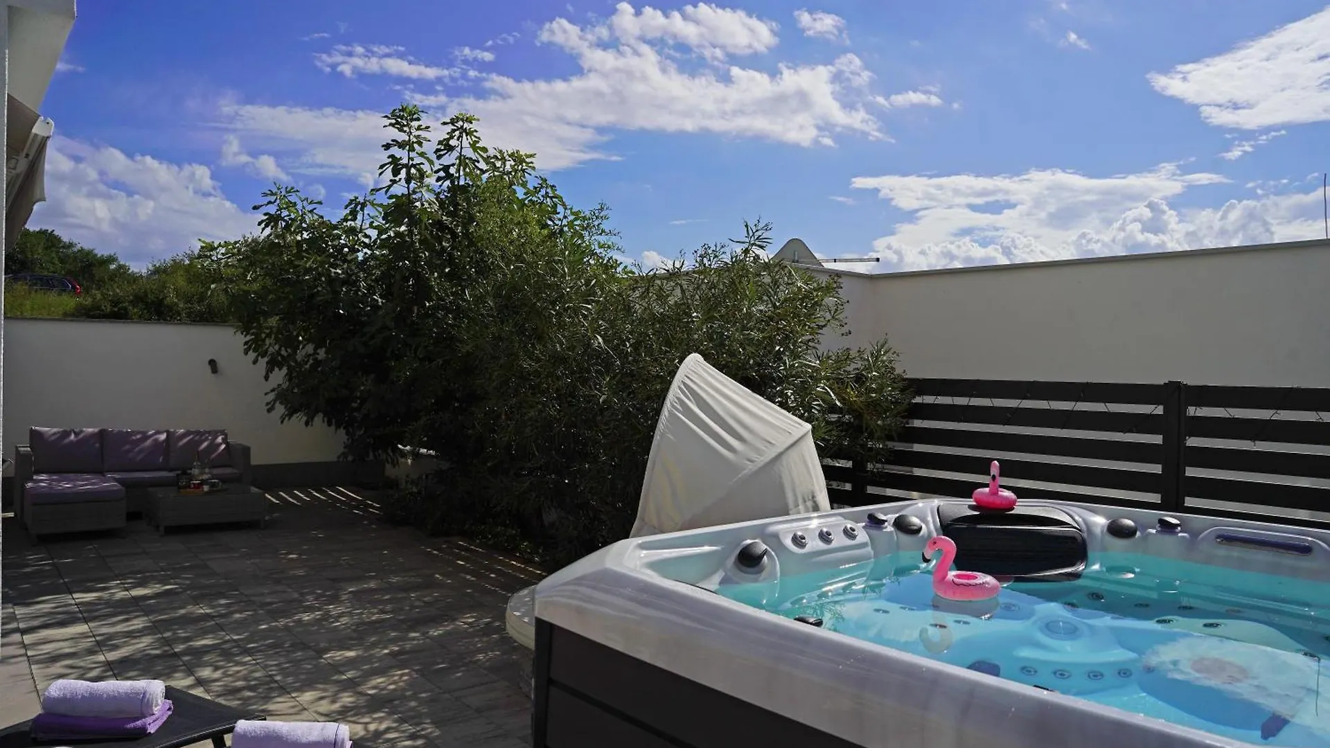 Sobol Apartments 'Navis' With Private Jacuzzi Crikvenica 0*,